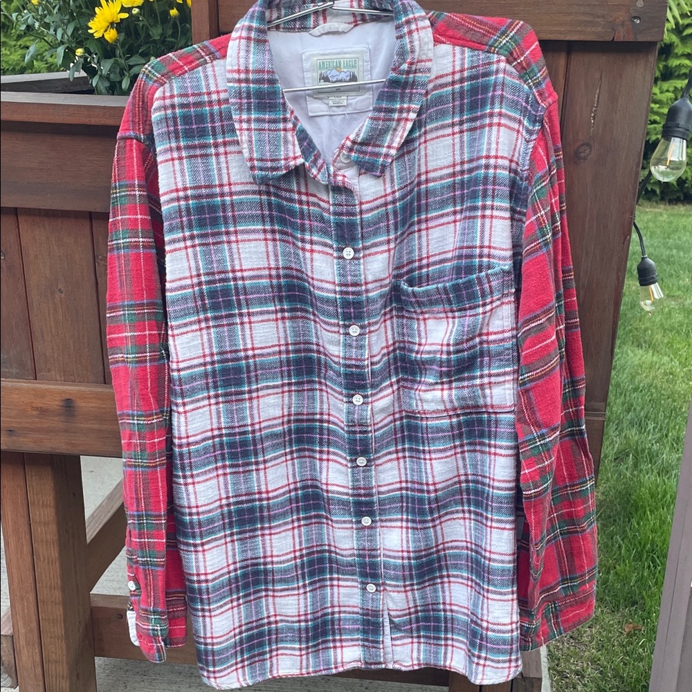 American Eagle Outfitters Red and Green Plaid Button Down Shirt